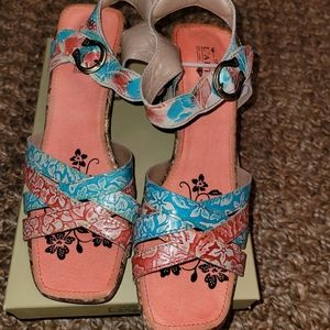 L' artiste multicolor sandals